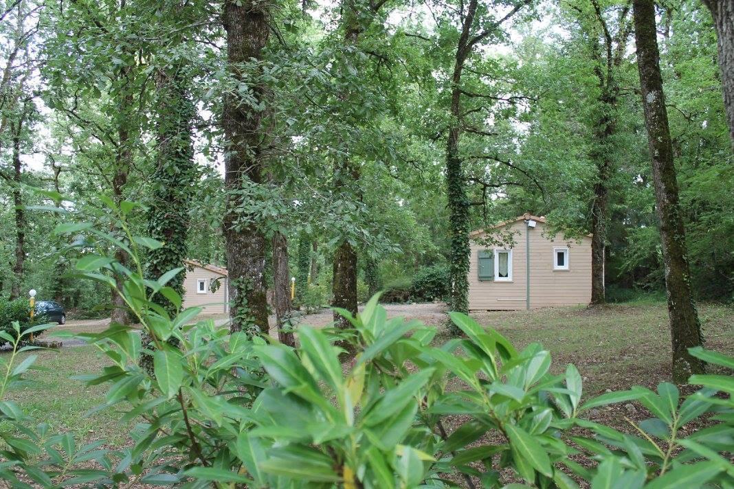 Готель Camping Au Bois Dormant Chauffour-sur-Vell Екстер'єр фото